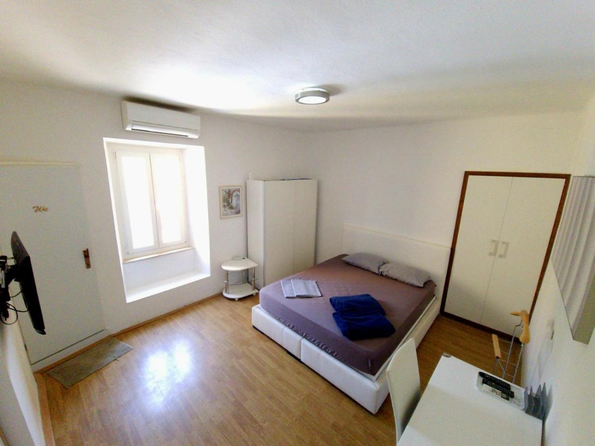 Apartments Eis Baška Zewnętrze zdjęcie